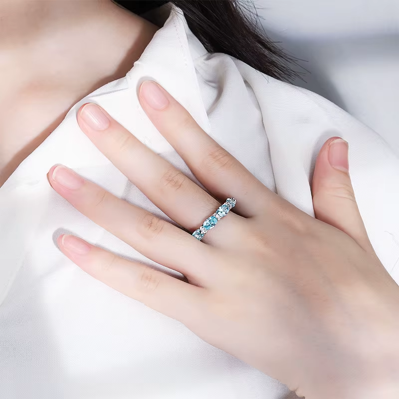 Anel Brilho em Prata 925 e Zircônias