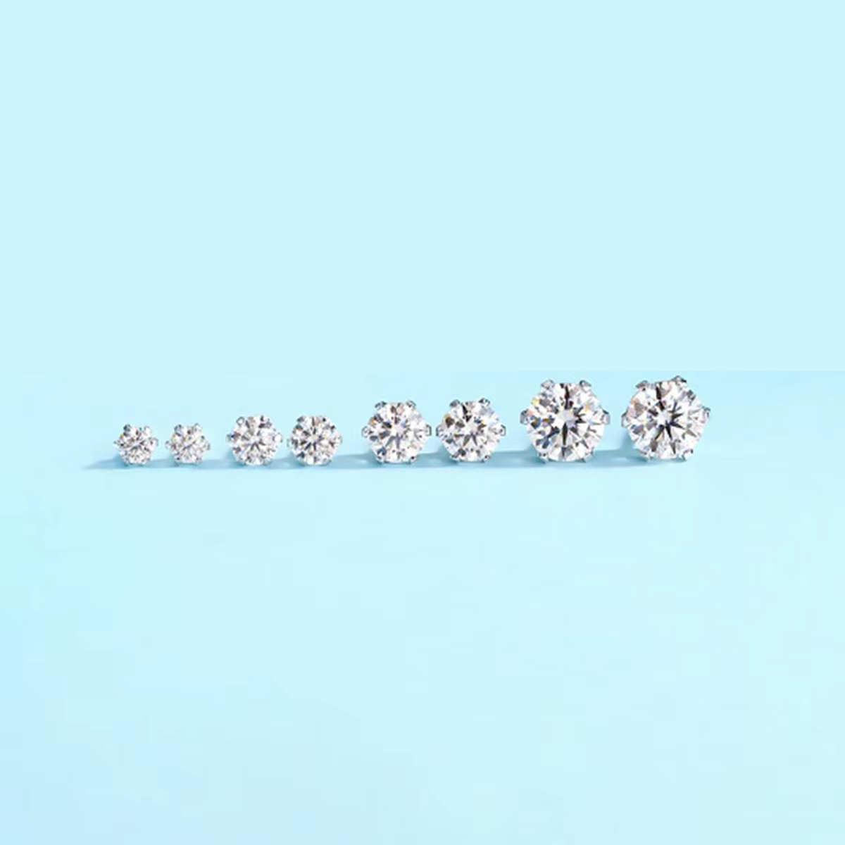 Brinco Ponto de Luz Moissanite em Prata 925