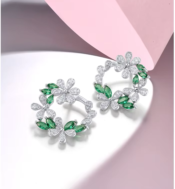 Brinco Flores em Prata 925