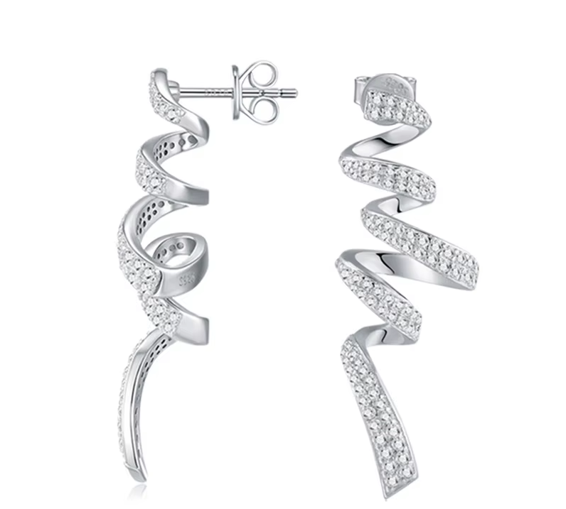 Brinco Ondulado com Moissanites em Prata 925