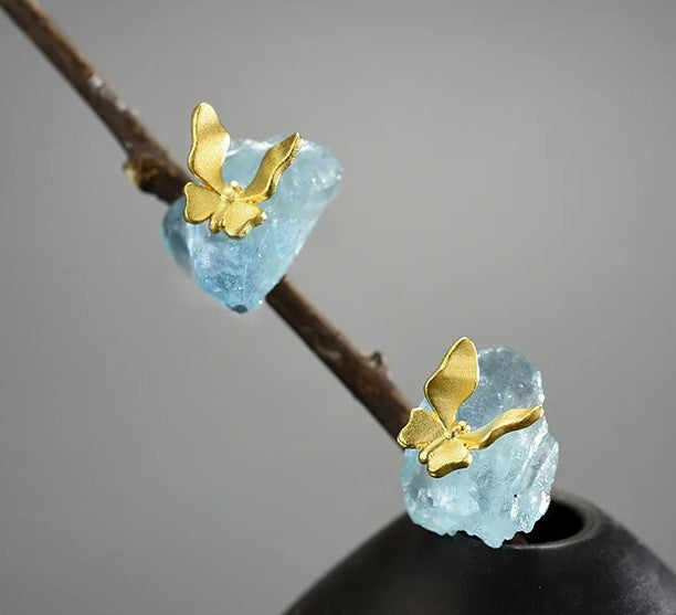 Brinco Borboleta em prata 925 com Acquamarine